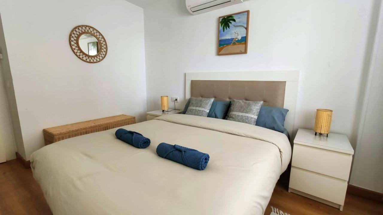 Garden Beach Apartment Торрев'єха Екстер'єр фото