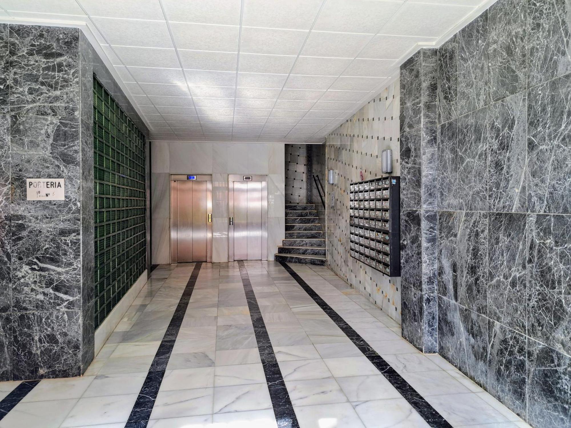 Garden Beach Apartment Торрев'єха Екстер'єр фото